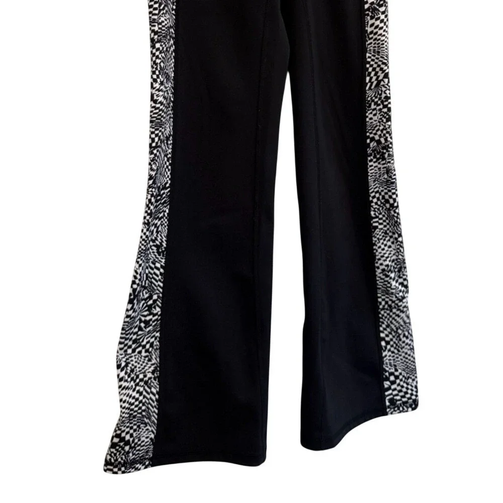 Free People Movement Checkmate Flare Leggings Black White Stripe Pants Sz XS - Picture 10 of 16